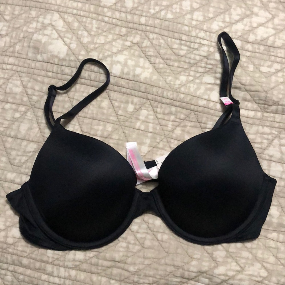 NWT Black Pink Victoria’s Secret t-shirt bra